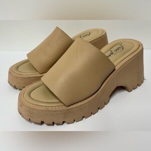 FREE PEOPLE Winona Pearl Sand Platform Wedge Sandals Women’s Size 37 (6.5)